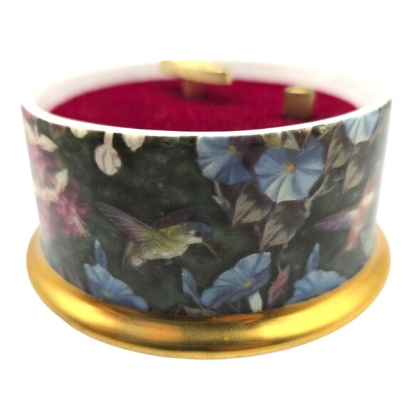 White-Eared Hummingbird Music Box Lena Liu Ardleigh-Elliott Pachelbel's Canon D - Picture 7 of 13